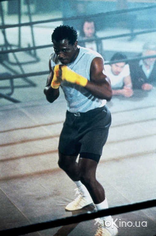 http://s1.cdnnz.net/films/i/7/6/4/okino.ua-undisputed-199764-a.jpg