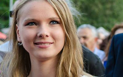 Яна Новикова из фильма «Племя»: «Глухой актер эмоциональнее слышащего» Яна Новикова из фильма «Племя»: «Глухой актер эмоциональнее слышащего»