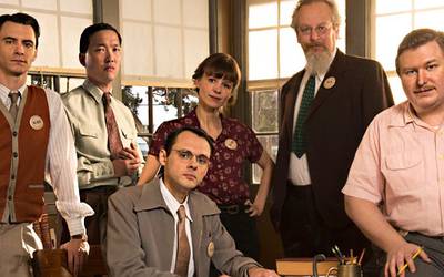 Новые сериалы: «Манхэттен» – «Безумцы» с атомной бомбой Новые сериалы: «Манхэттен» – «Безумцы» с атомной бомбой