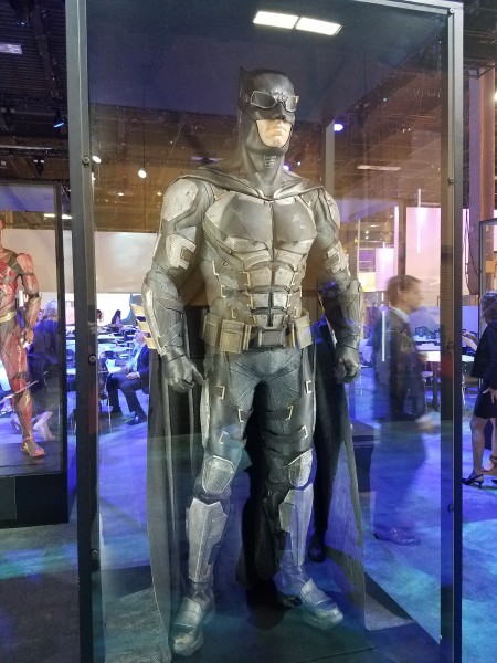 костюм Бэтмена в"Лиге справедливости"
