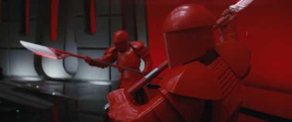 кадр из фильма "Звездные войны: Последние джедаи"