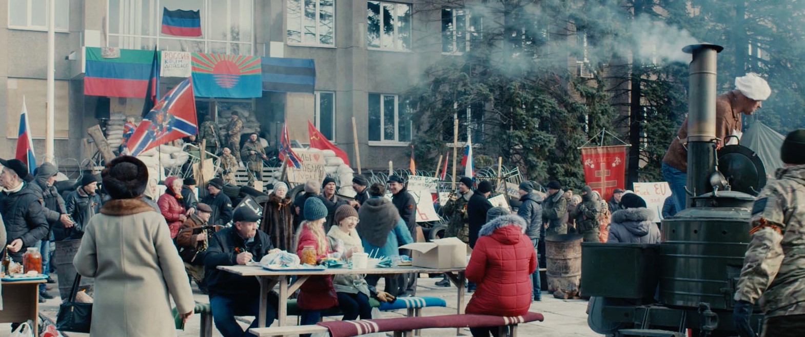 кадр из фильма "Донбасс" 2018